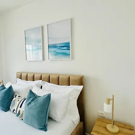Explore Albania, From The Heart Of Apartmán *